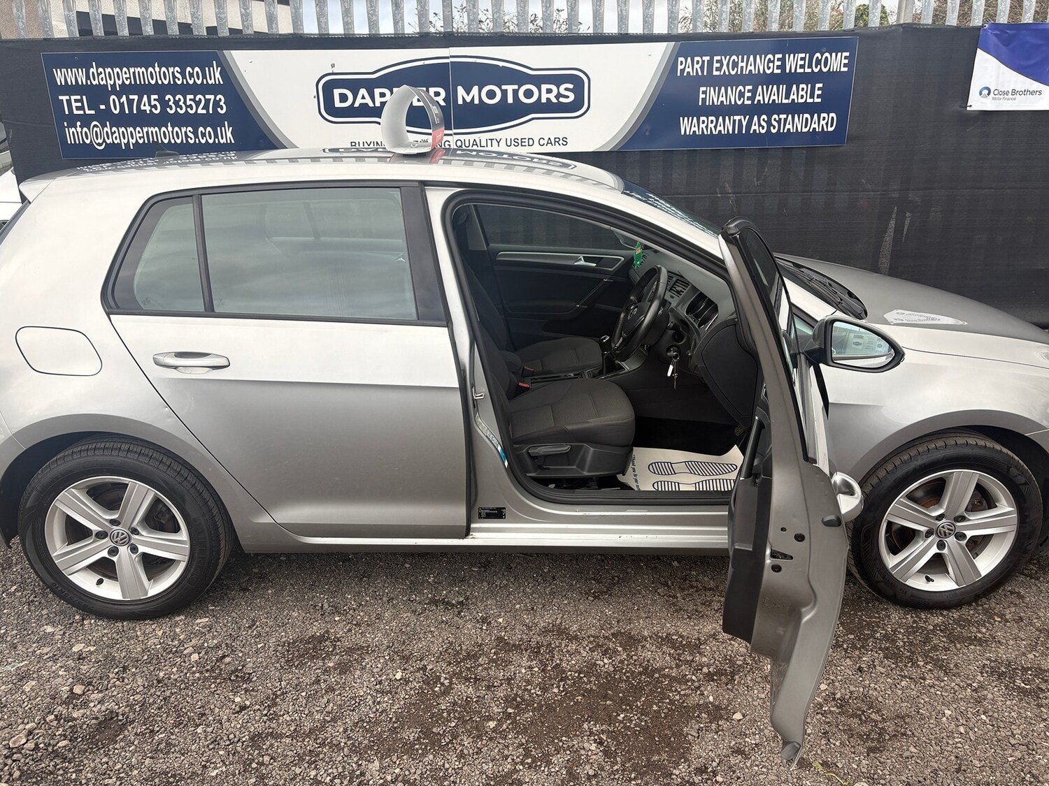 Used Volkswagen Golf 2017 for sale - 77954418: Photo 17