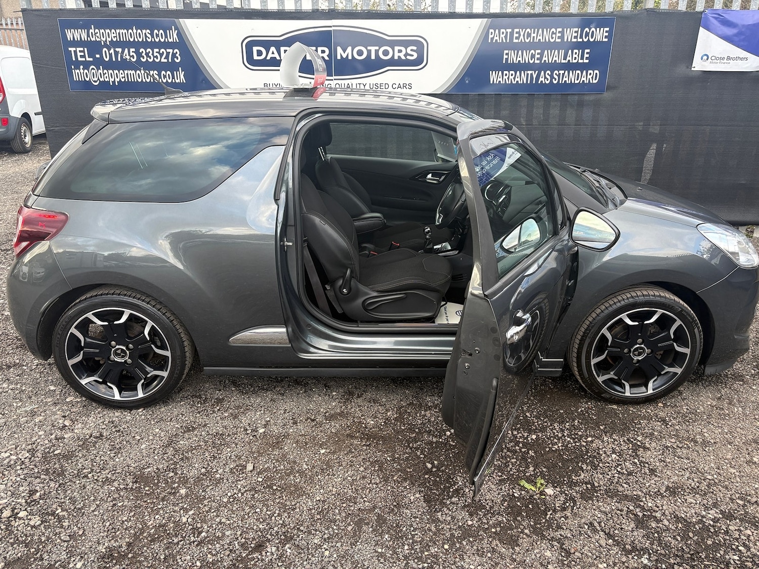 Used DS Automobiles DS 3 2015 for sale - 78054406: Photo 16