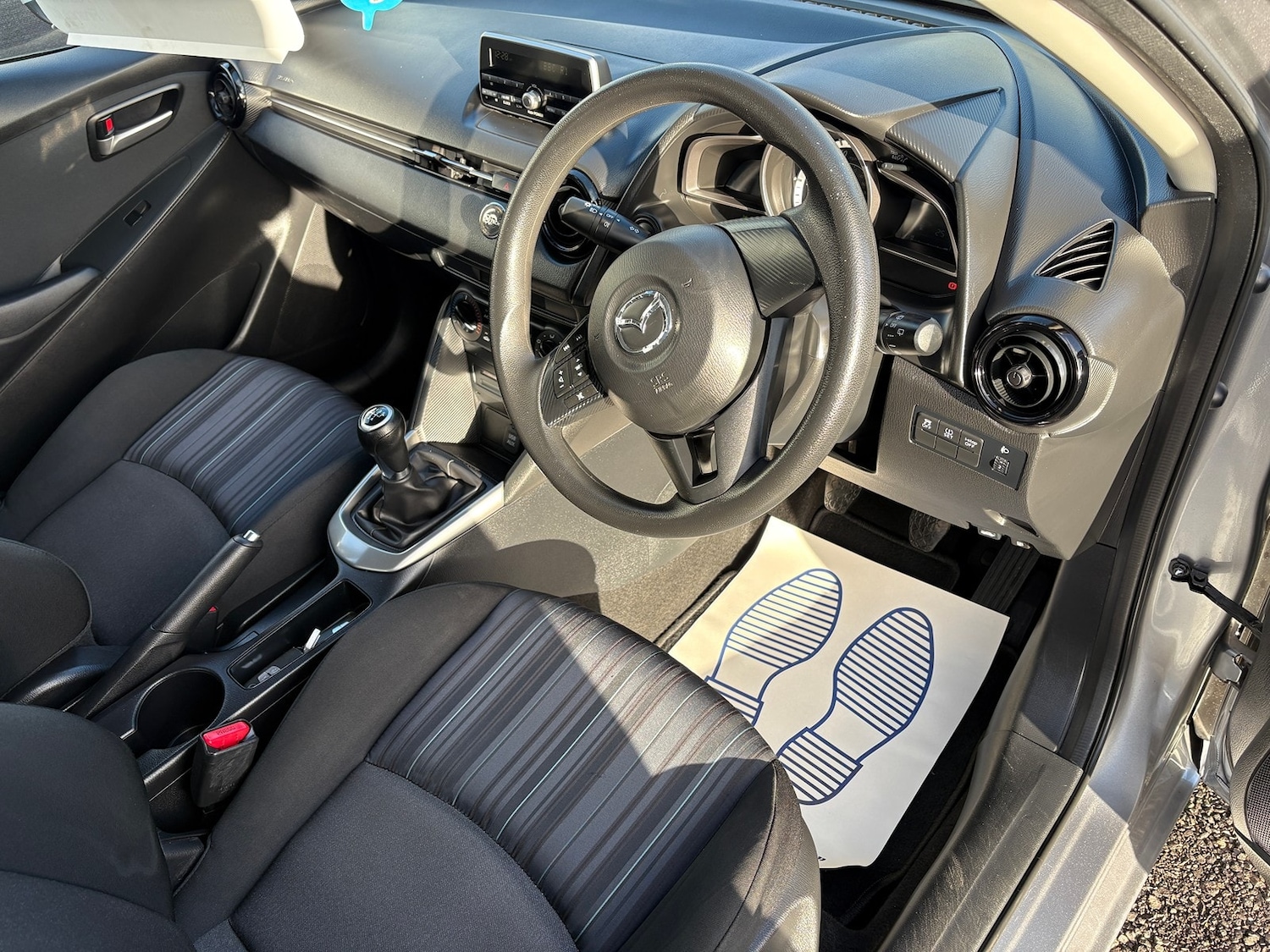 Used Mazda Mazda2 2016 for sale - 76785432: Photo 16