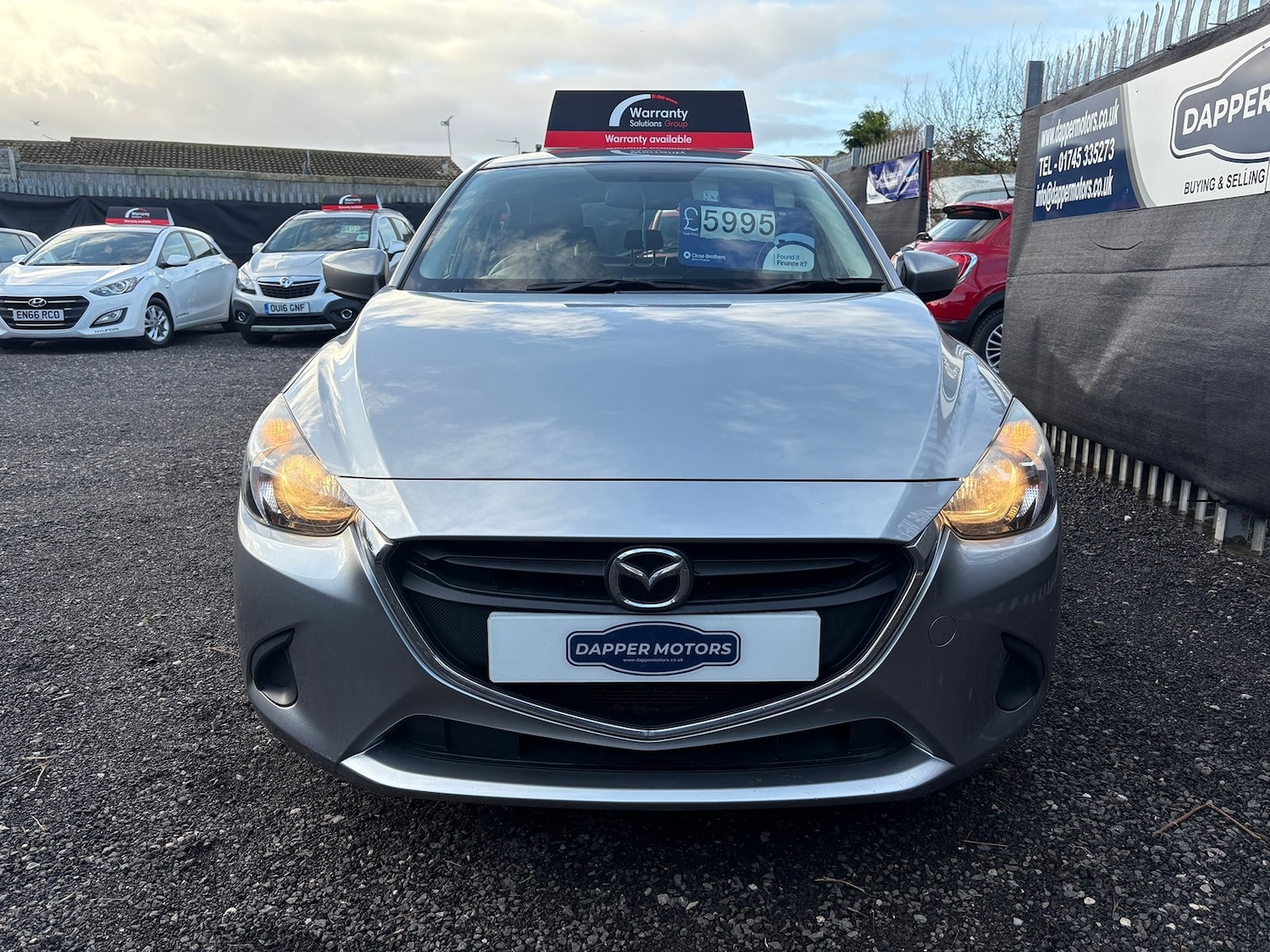 Used Mazda Mazda2 2016 for sale - 76785432: Photo 3