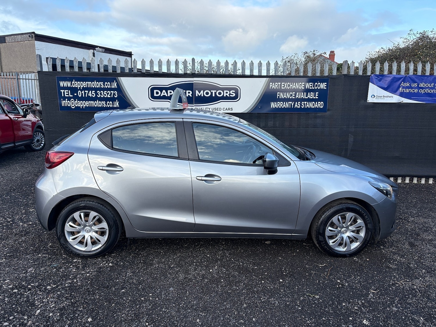 Used Mazda Mazda2 2016 for sale - 76785432: Photo 4