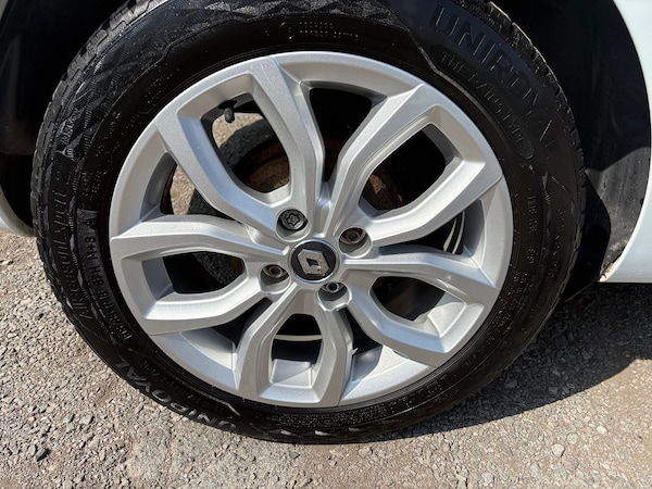Used Renault Clio 2016 for sale - 76319274: Photo 15