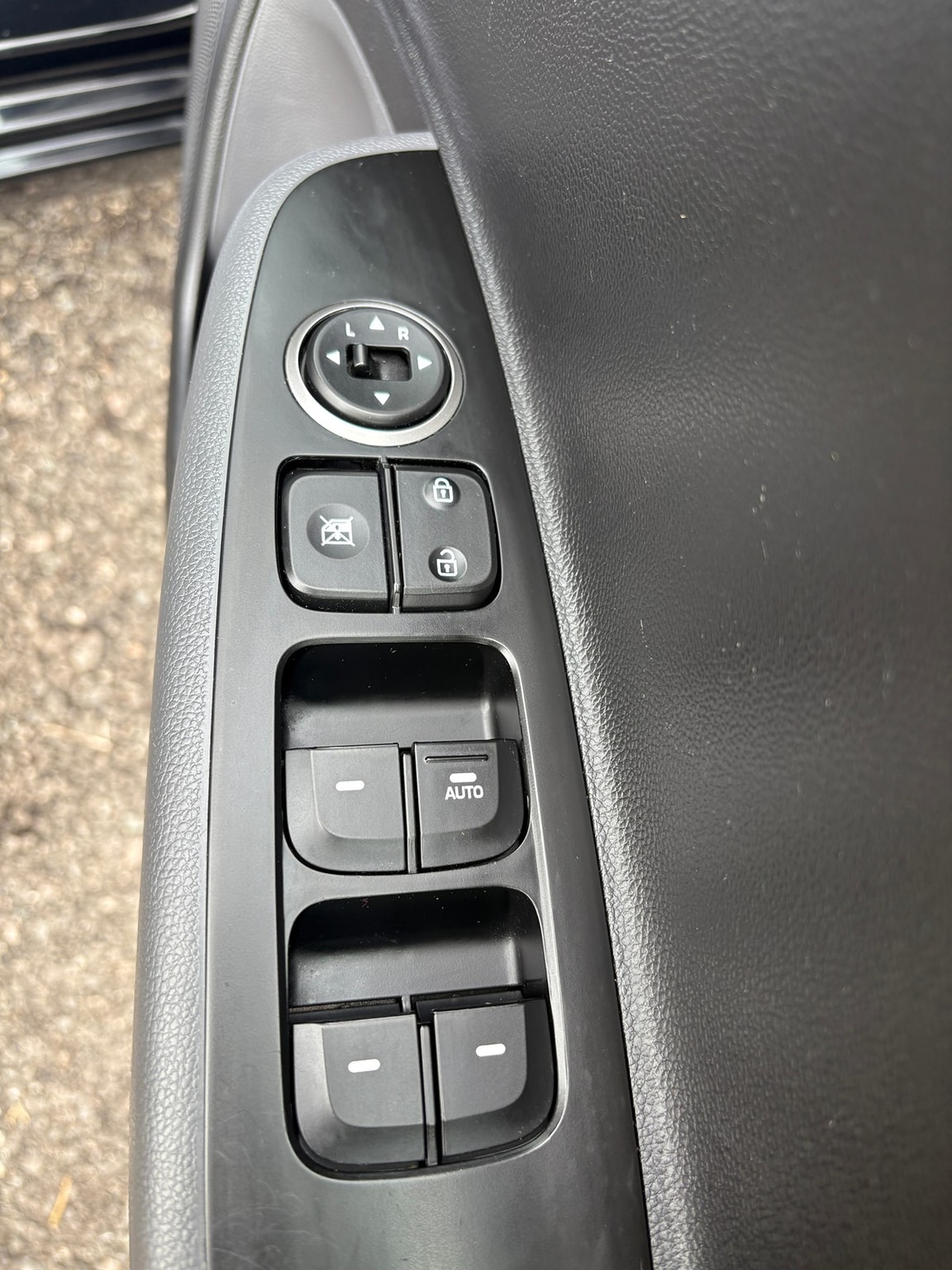 Used Hyundai i10 2019 for sale - 76319268: Photo 17
