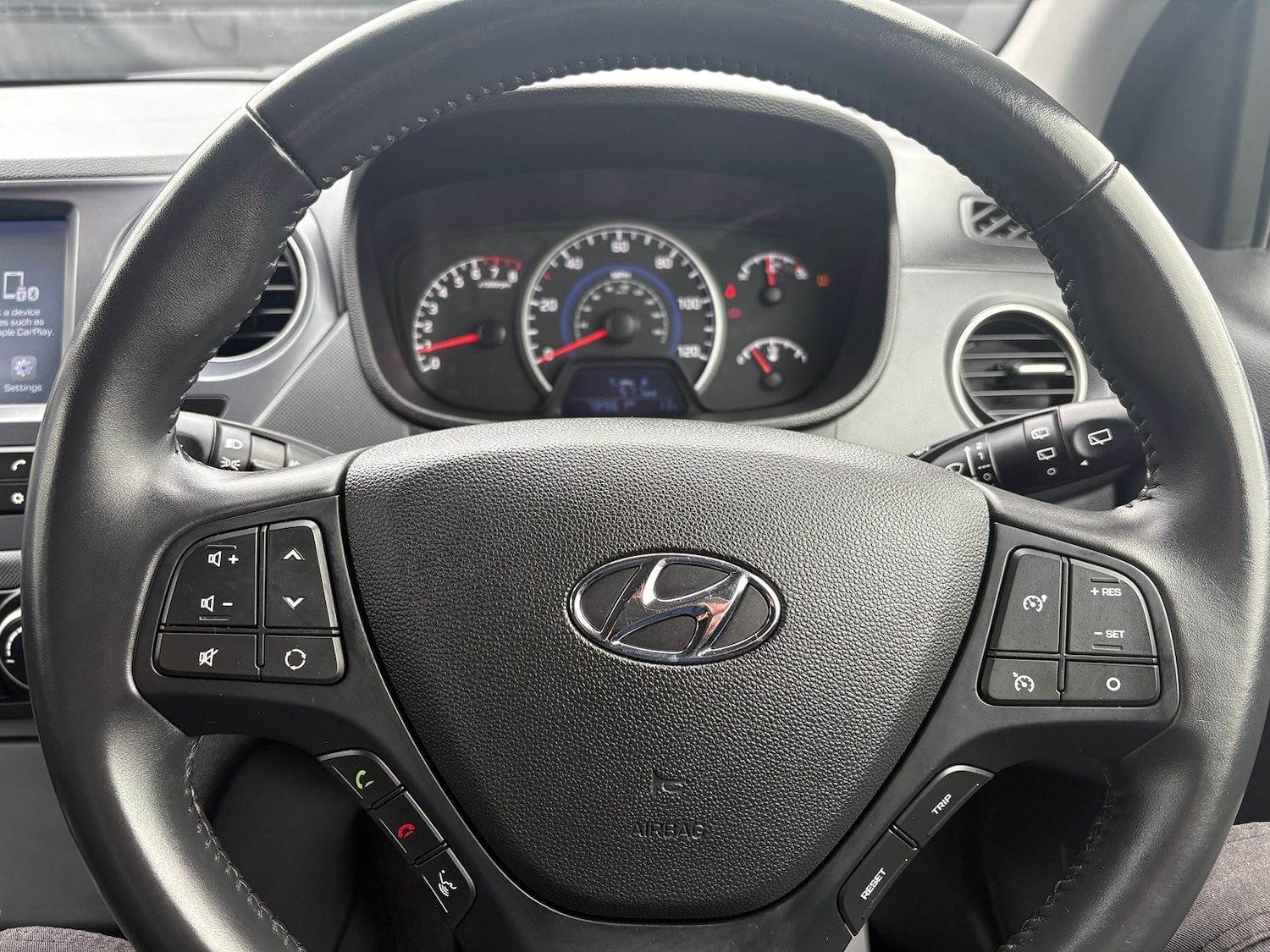 Used Hyundai i10 2019 for sale - 76319268: Photo 20