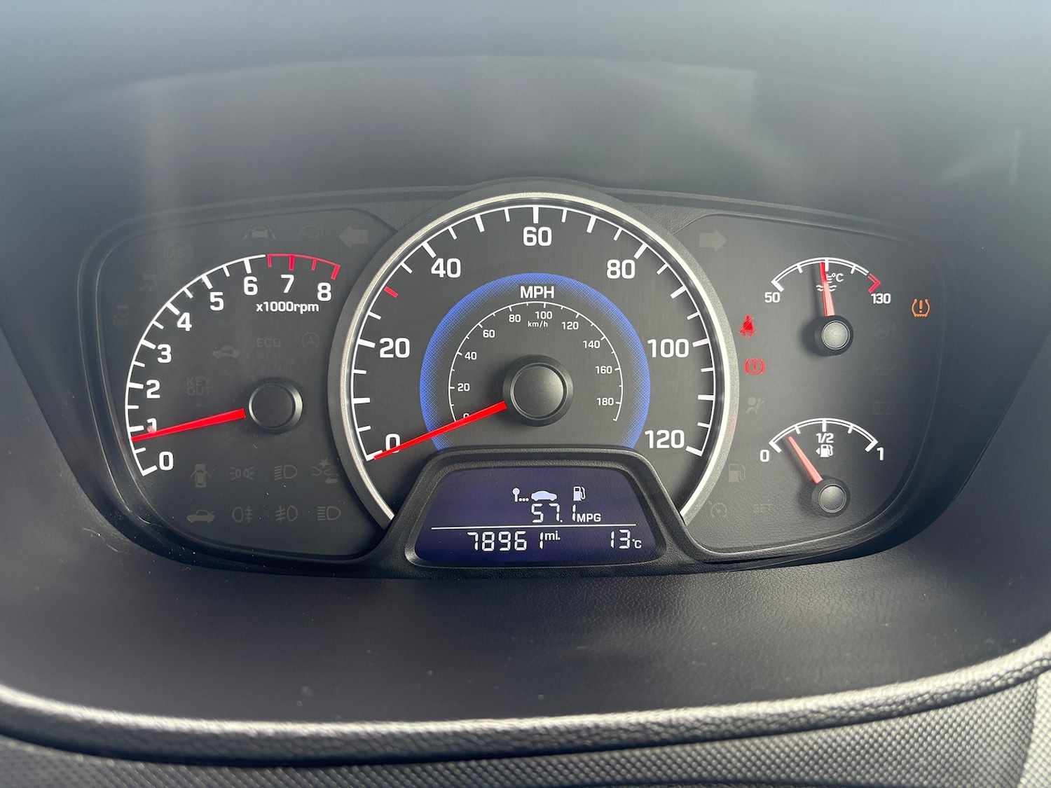 Used Hyundai i10 2019 for sale - 76319268: Photo 25