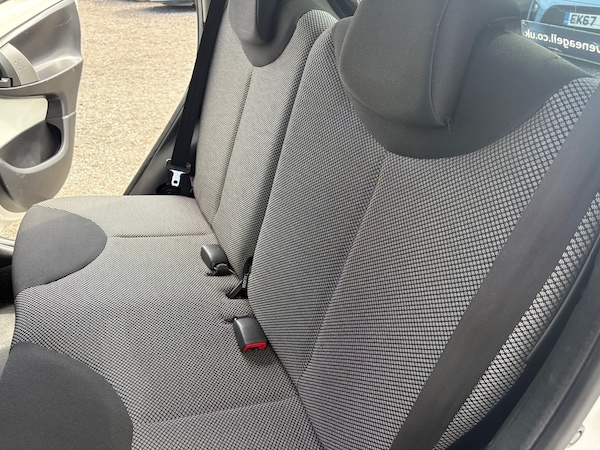 Used Toyota AYGO 2013 for sale - 75494304: Photo 28