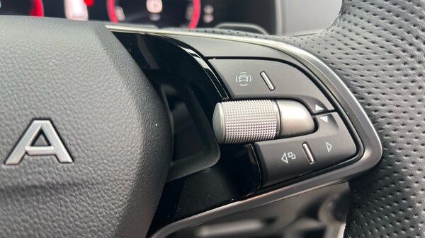Used Skoda Karoq 2025 for sale - 76229182: Photo 66