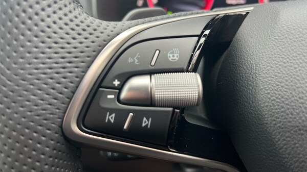 Used Skoda Karoq 2025 for sale - 76229182: Photo 67