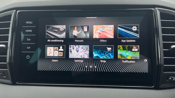Used Skoda Karoq 2025 for sale - 76229182: Photo 76