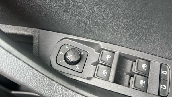 Used Skoda Karoq 2025 for sale - 76229182: Photo 84