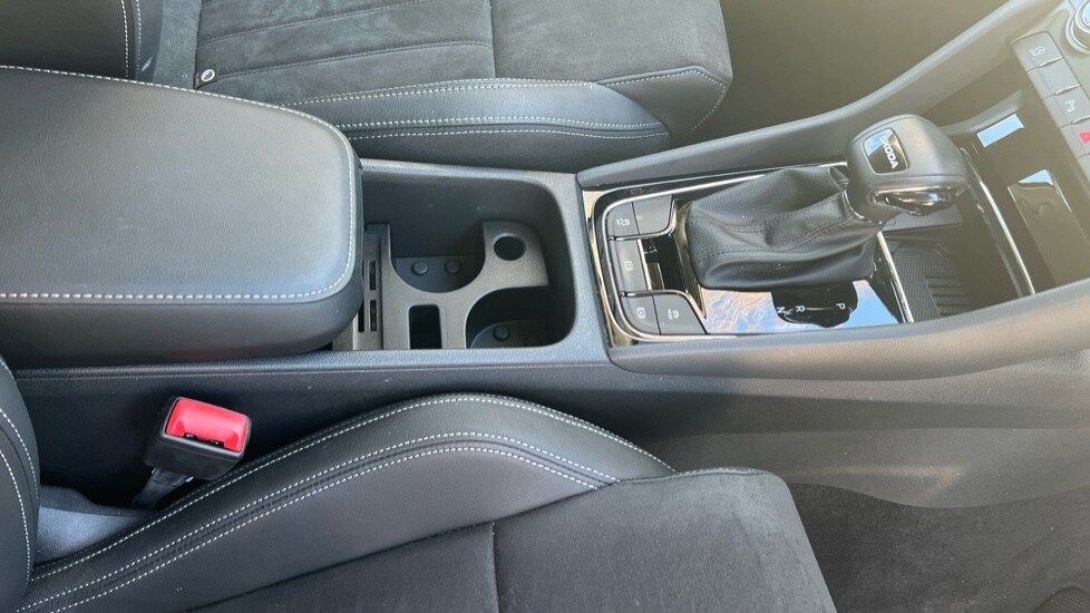 Used Skoda Karoq 2024 for sale - 76873713: Photo 45