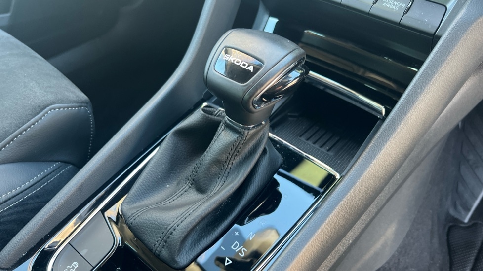 Used Skoda Karoq 2024 for sale - 76873713: Photo 46