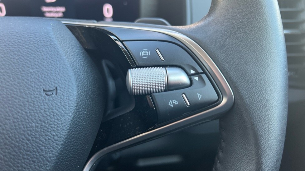 Used Skoda Karoq 2024 for sale - 76873713: Photo 60