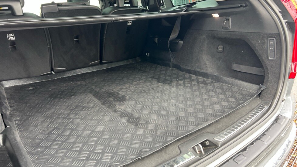 Used Volvo XC90 2019 for sale - 77067848: Photo 39