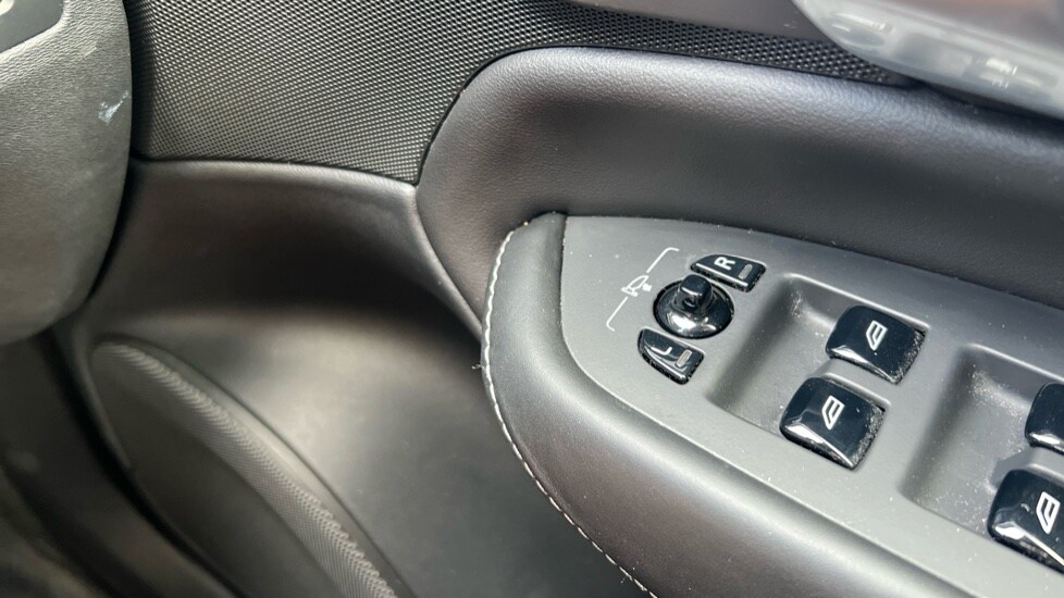 Used Volvo XC90 2019 for sale - 77067848: Photo 74