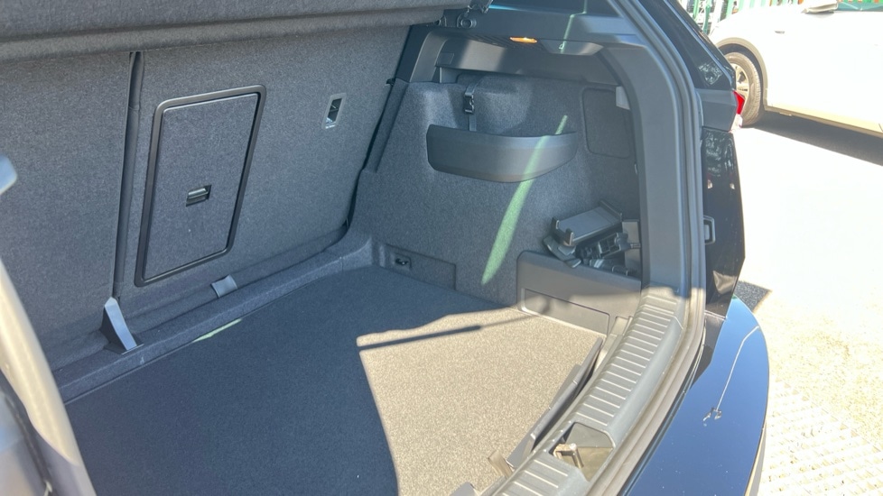 Used Skoda Karoq 2025 for sale - 76868234: Photo 31