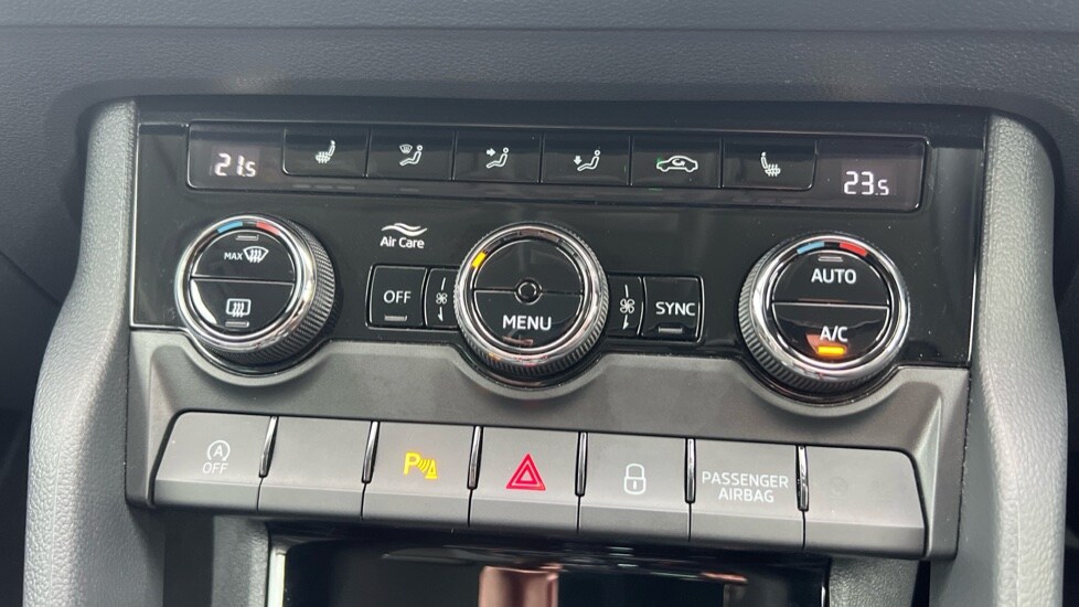 Used Skoda Karoq 2024 for sale - 76869329: Photo 33