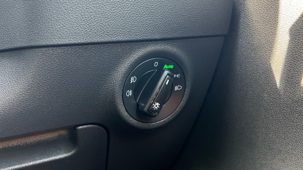 Used Skoda Karoq 2025 for sale - 76580185: Photo 33