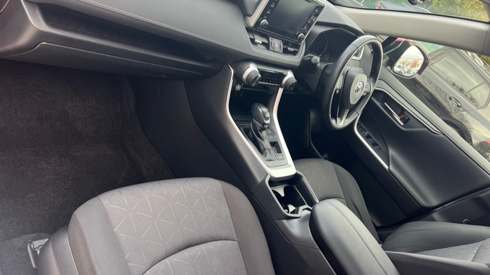 Used Toyota RAV4 2020 for sale - 76350889: Photo 10