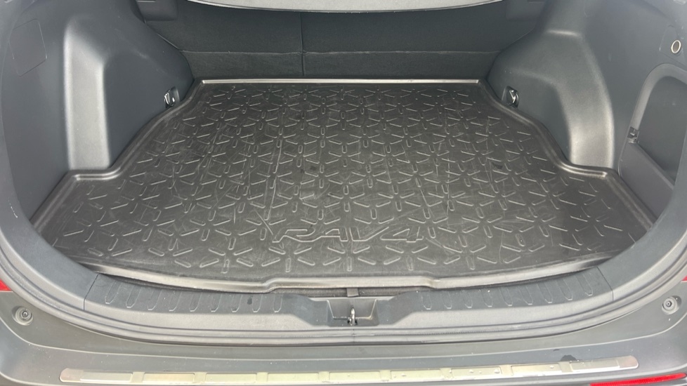 Used Toyota RAV4 2020 for sale - 76350889: Photo 39