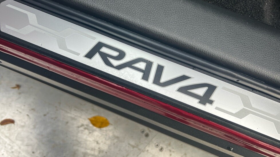 Used Toyota RAV4 2020 for sale - 76350889: Photo 46