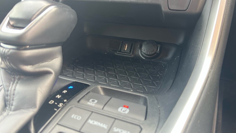 Used Toyota RAV4 2020 for sale - 76350889: Photo 69