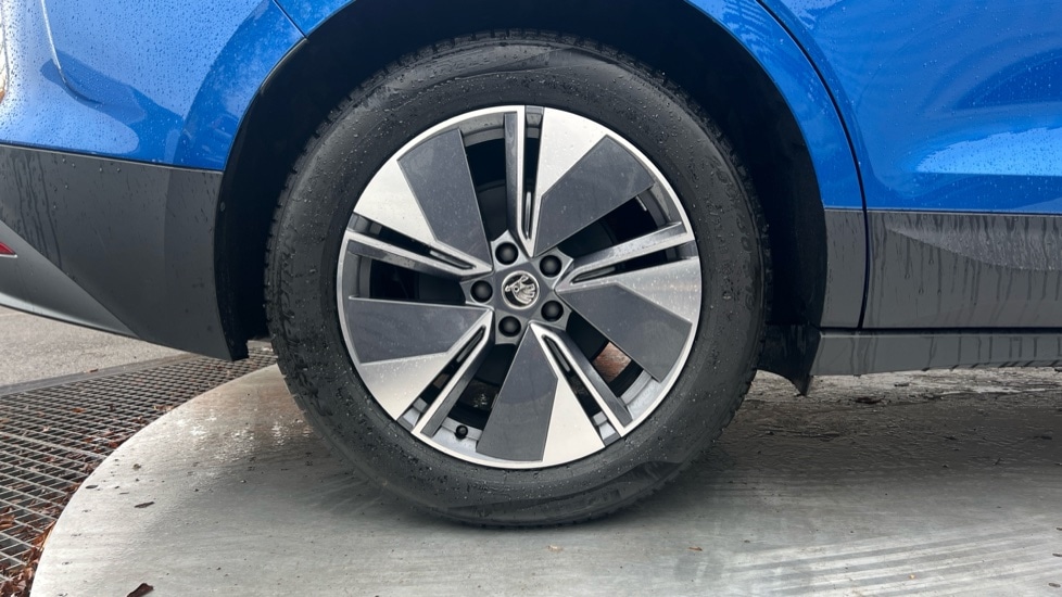 Used Skoda Enyaq 2025 for sale - 76928024: Photo 5