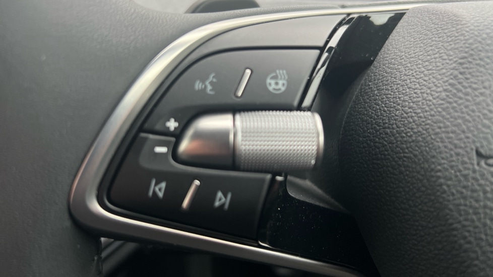 Used Skoda Enyaq 2025 for sale - 76928024: Photo 62