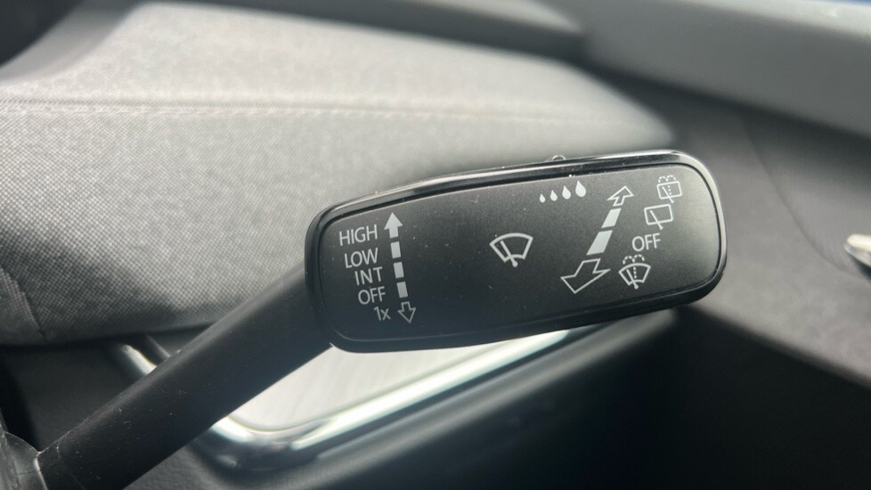 Used Skoda Enyaq 2025 for sale - 76928024: Photo 64