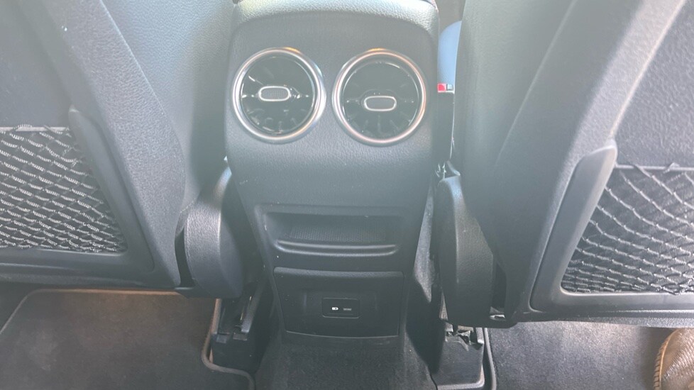 Used Mercedes-Benz GLB 2021 for sale - 75922079: Photo 42