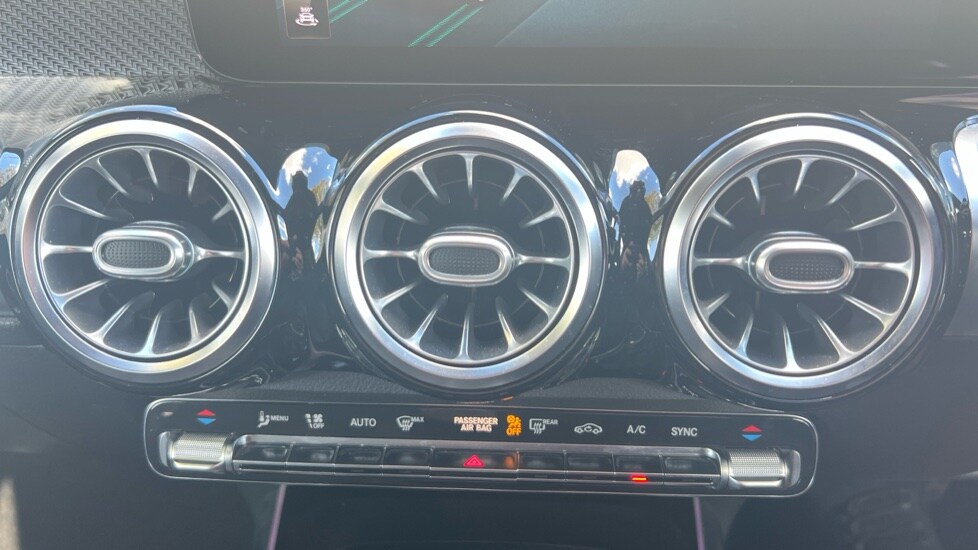 Used Mercedes-Benz GLB 2021 for sale - 75922079: Photo 66