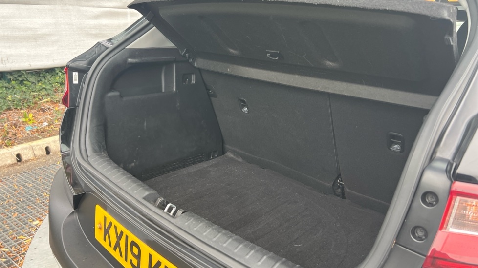 Used Kia Stonic 2019 for sale - 76586988: Photo 32