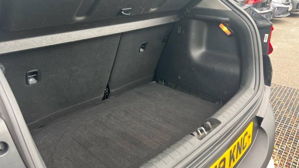 Used Kia Stonic 2019 for sale - 76586988: Photo 33