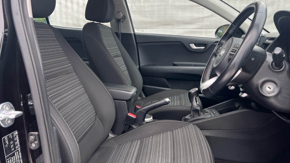 Used Kia Stonic 2019 for sale - 76586988: Photo 40