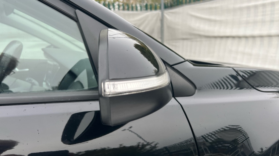 Used Kia Stonic 2019 for sale - 76586988: Photo 44