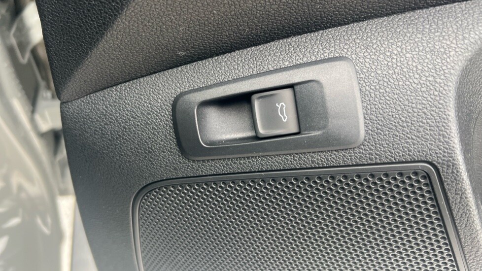 Used Skoda Karoq 2025 for sale - 76873836: Photo 41