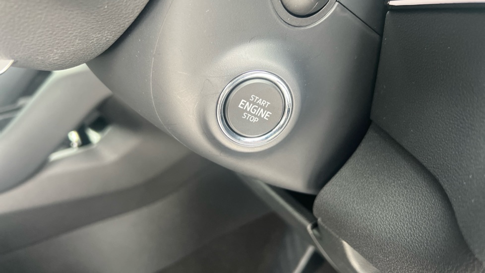 Used Skoda Karoq 2025 for sale - 76873836: Photo 44