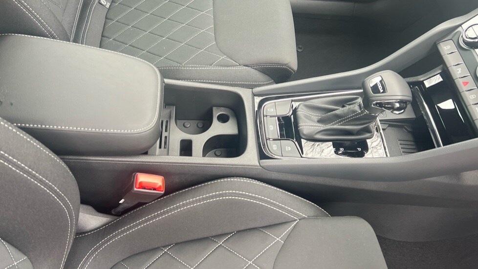 Used Skoda Karoq 2025 for sale - 76873836: Photo 45