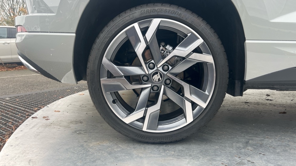 Used Skoda Karoq 2025 for sale - 76873836: Photo 5