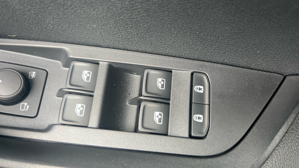 Used Skoda Karoq 2025 for sale - 76873836: Photo 82