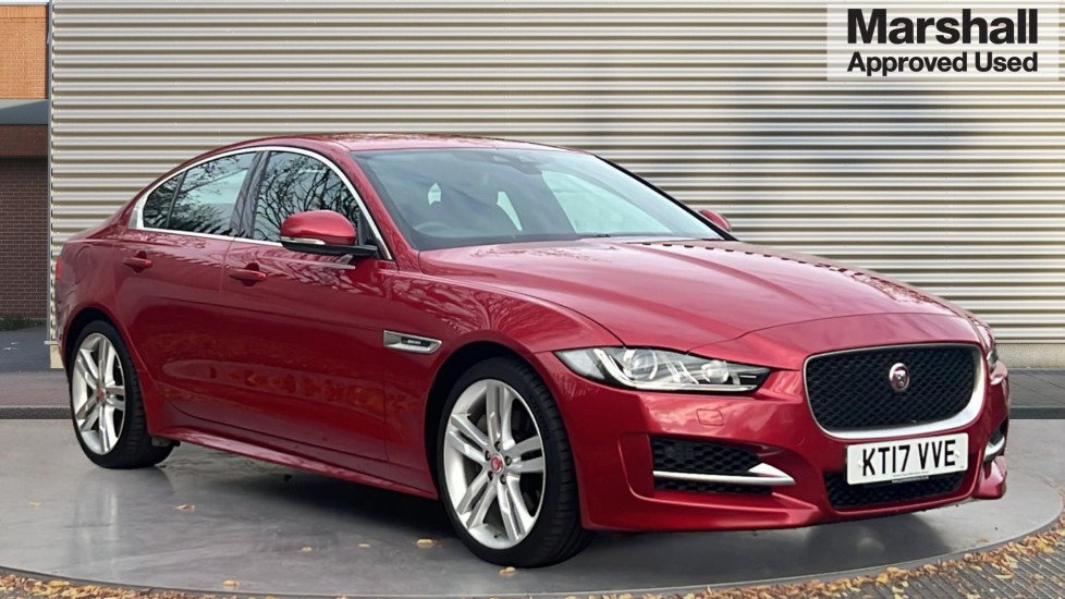 Used Jaguar XE 2017 for sale - 76556831: Photo 1