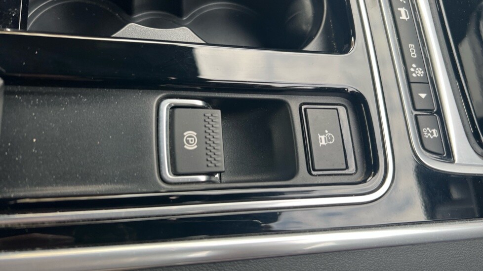 Used Jaguar XE 2017 for sale - 76556831: Photo 51