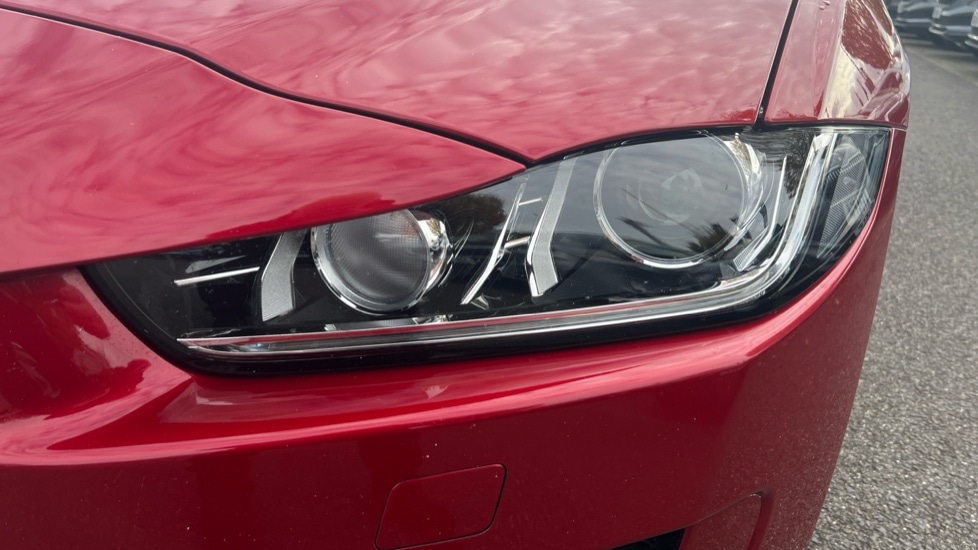 Used Jaguar XE 2017 for sale - 76556831: Photo 59