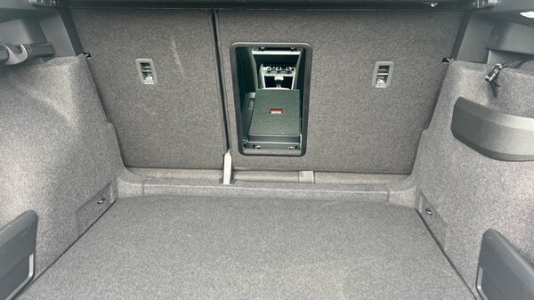 Used Skoda Karoq 2024 for sale - 75467548: Photo 32