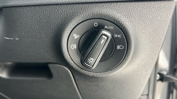 Used Skoda Karoq 2024 for sale - 75467548: Photo 43