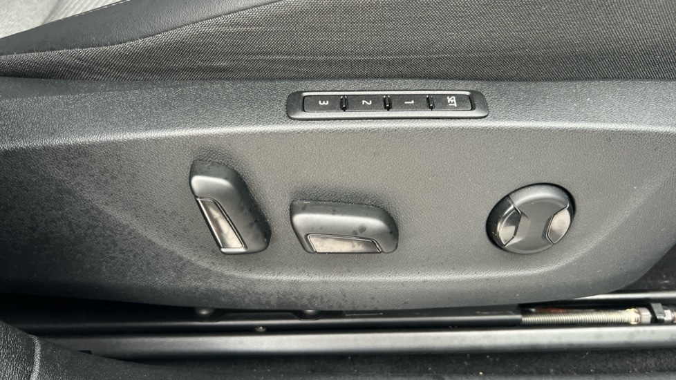 Used Skoda Enyaq 2024 for sale - 76044485: Photo 44