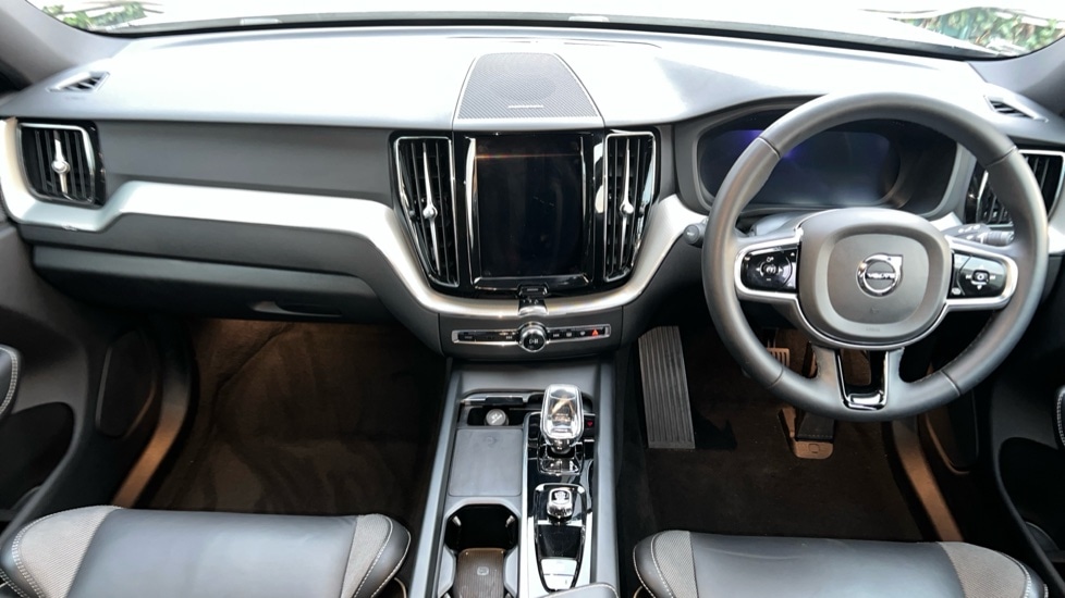 Used Volvo XC60 2023 for sale - 76593620: Photo 11