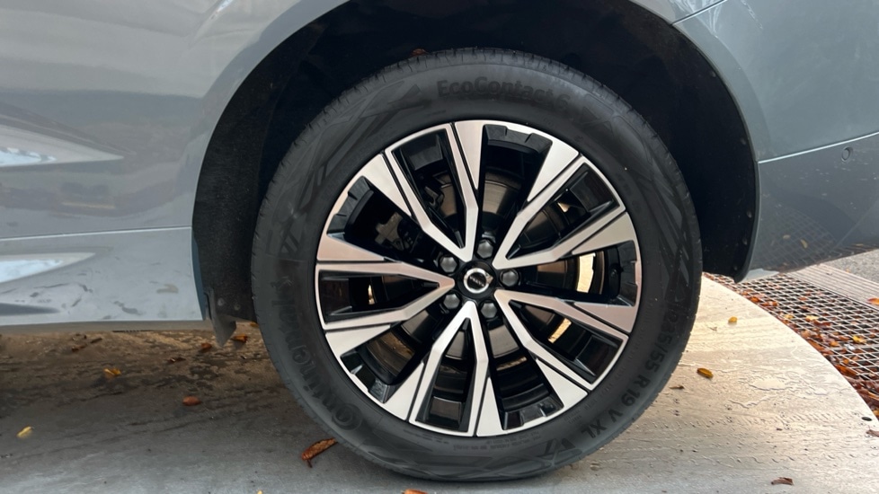 Used Volvo XC60 2023 for sale - 76593620: Photo 18