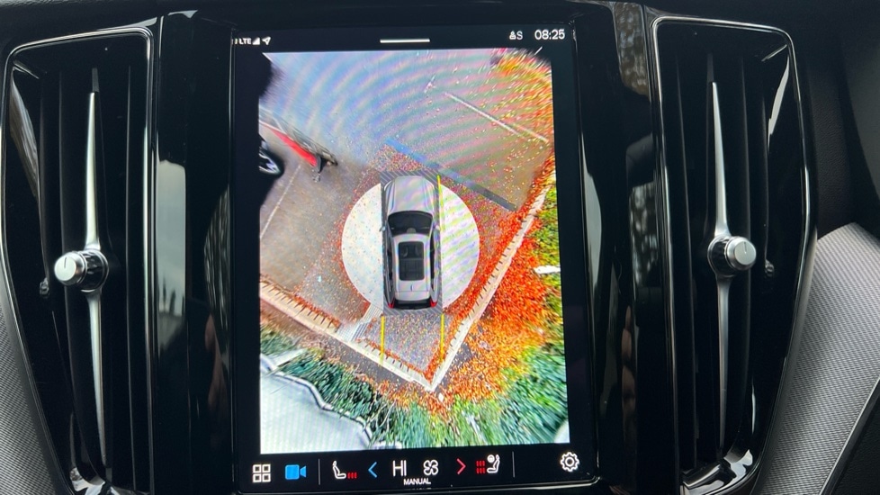 Used Volvo XC60 2023 for sale - 76593620: Photo 26