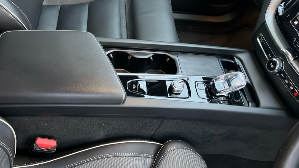 Used Volvo XC60 2023 for sale - 76593620: Photo 28